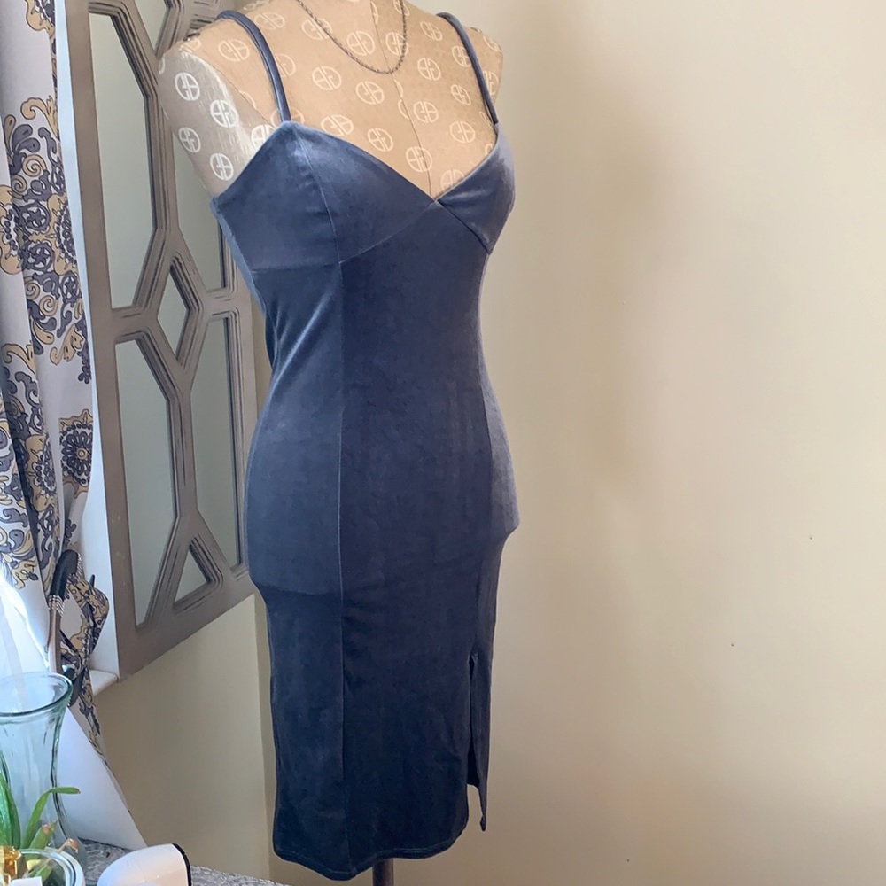 Forever21 Gray Size M Strap Dress